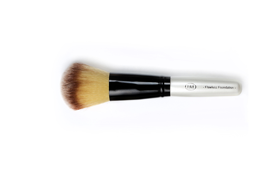 brush-foundation-1